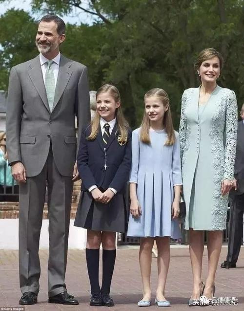 这位德国公主惊艳整个欧美圈,真颜好腿长!