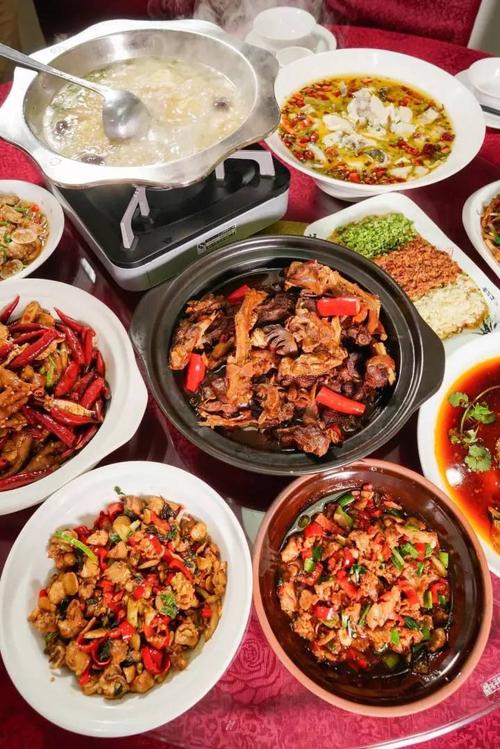 这才是湘菜的正确打开方式三大招牌菜只要18元还有68折吃嗨这家新晋