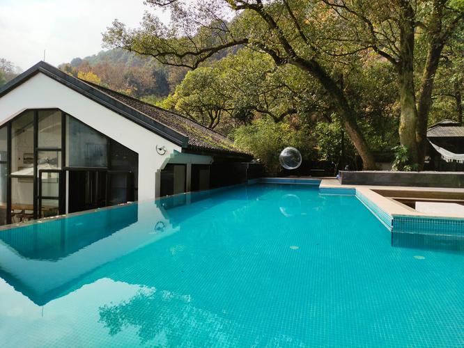 溪中溪度假酒店