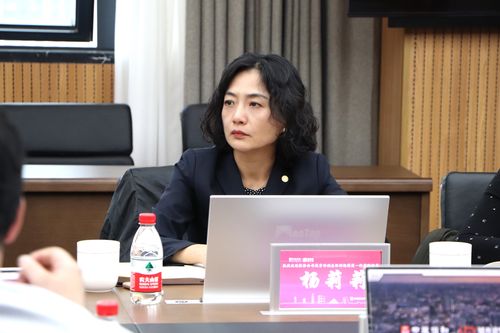 黄刚出席 中建集团投资部副总经理杨莉莉带队到中建信和调研