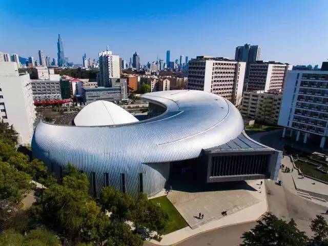 南京艺术学院是全国高校唯一同时具备专业化音乐厅和美术馆的学校