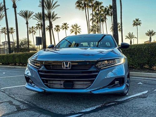 本田新款雅阁实车街拍图 国产年内上市2021/3/18 9:17:49近日,本田