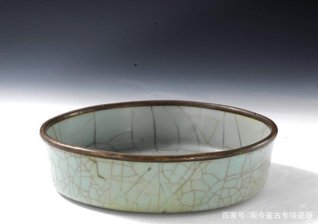 精品推荐~宋官窑青釉龙纹洗