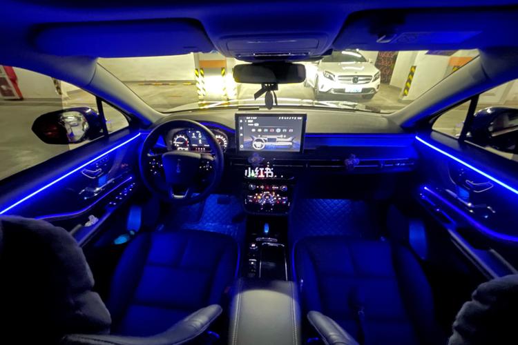 林肯冒险家内饰氛围灯_氛围灯_林肯冒险家_汽车_汽车