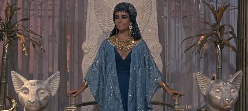 埃及艳后:迷倒两位罗马巨头的"妖后"鼻祖,终用毒蛇自杀