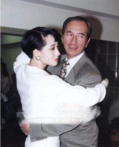 利智差点成了何鸿燊的五姨太嫁给李连杰后被宠成了公主