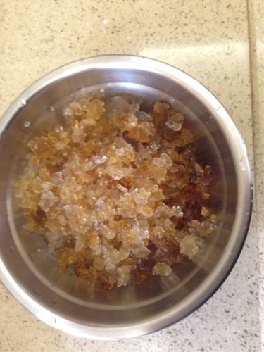 美味桃胶的做法步骤1