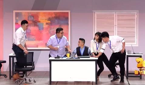 多次表演过的小品被搬上春晚闫妮周一围很努力观众笑不出来