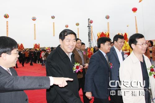 福建省委常委,厦门市委书记何立峰参加典礼.