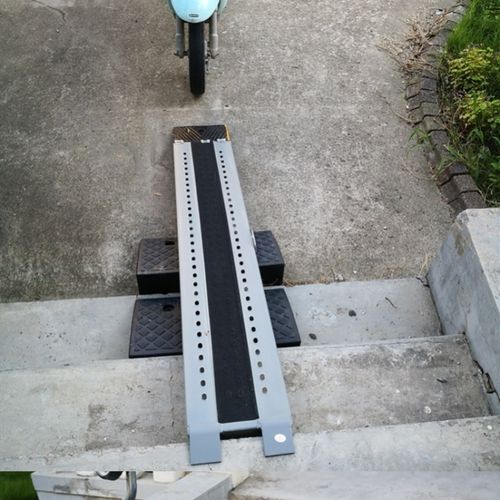 轮椅垫板搭桥辅助上车跳板楼梯台阶垫斜坡板电动车装车板折叠运输
