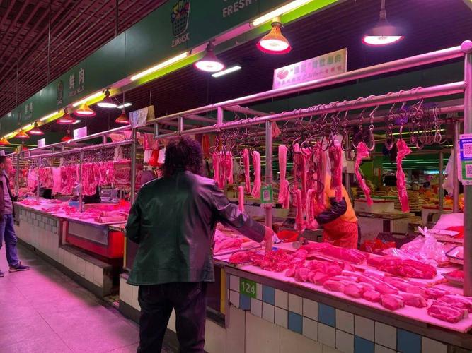 猪肉10多块一斤 嘉兴人抢疯了?
