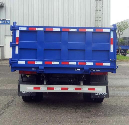 践行"双碳",智能高效——行业新星,江淮纯电动自卸车