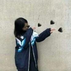 有没有小可耐要闺蜜头像吖～ 有不好的地方多多包含吖～ 我一般会发女