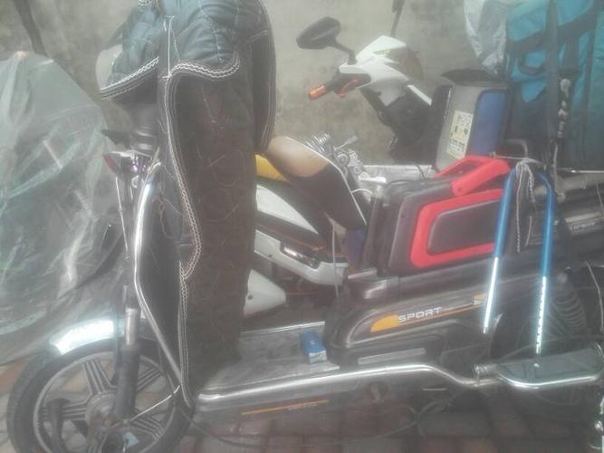 这种电动车的车架号在哪里?