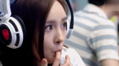 搞笑动态图gif没有任何人有资格让你减肥除了