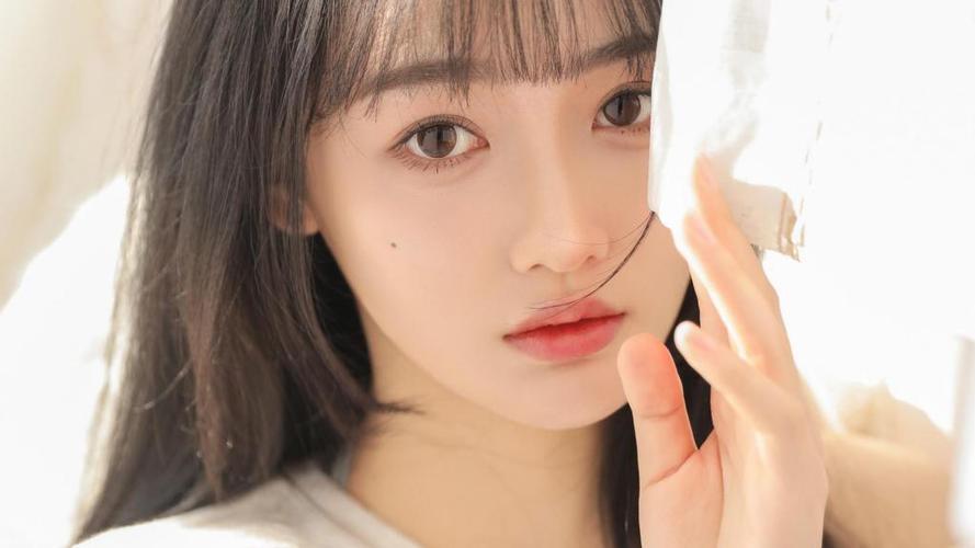 清新少女白皙迷人写真,高清壁纸图片,清纯美女-回车