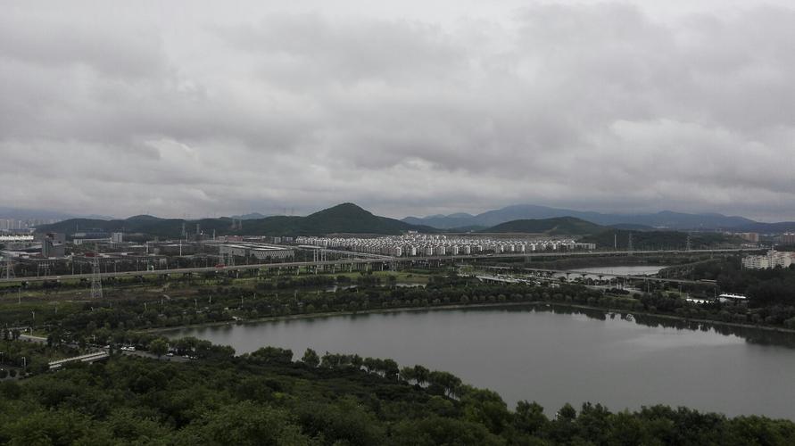 市栖霞区g25长深高速靠近南京大学仙林校区学生公寓01幢a区天气预报