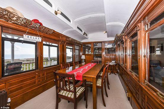 英国走火入魔的火车迷让海边小别墅"吃"下了一整节火车!