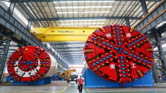 落后百年到世界第一国产盾构机突破西方垄断历时15年完成逆袭