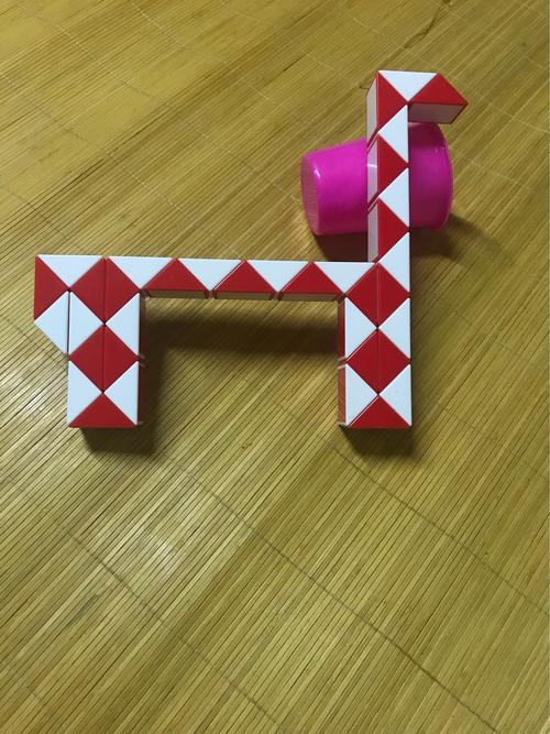 人生第一次接触魔尺,自己摸索出来的"长颈鹿"你们觉得像吗?