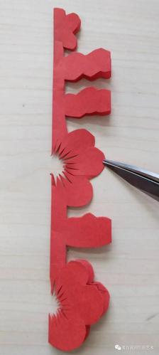 巧剪双喜字——【天天学剪纸】第1期