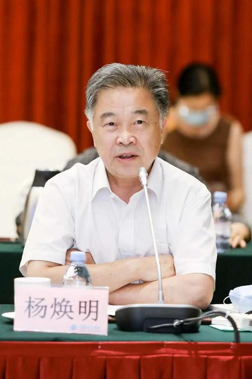 叶永烈科普科幻创作思想与实践座谈会发言摘要