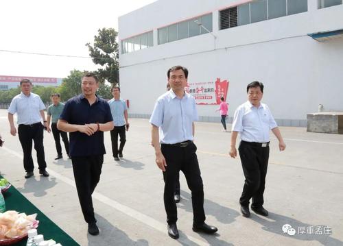 新乡市人大代表,孟庄镇党委书记付九忱陪同辉县市委书记刘军伟调研