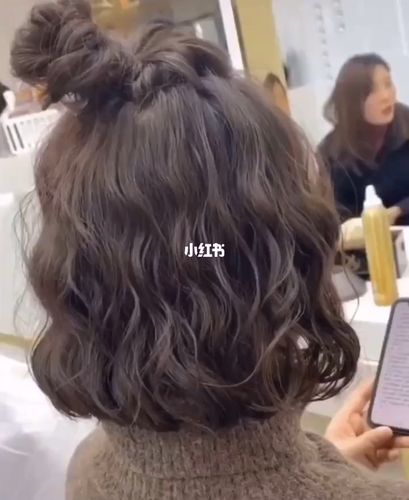 中发烫发发型推荐 减龄显发量的齐肩法式烫_发型_减龄