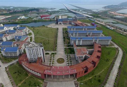 一,宁德师范学院(公办,校友会: 548  福建综排:19)