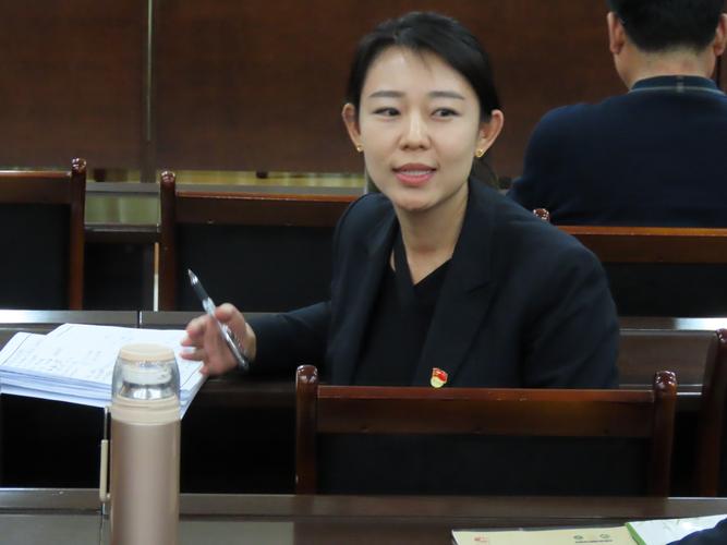 班主任  路丽娜