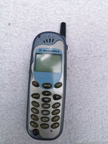世纪经典怀旧收藏摩托罗拉l2000手机