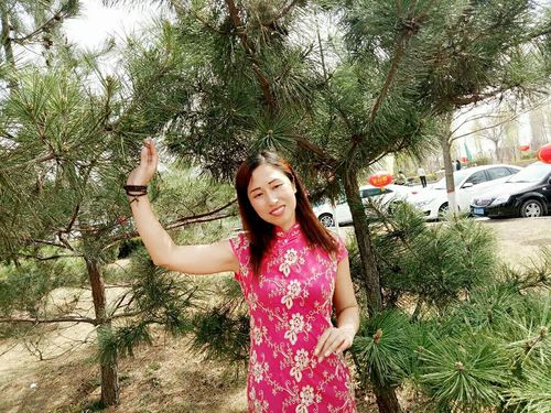 武安旗袍会与2672靓丽新兴旗袍会的美女一起去魏县看梨花,邯郸北湖一