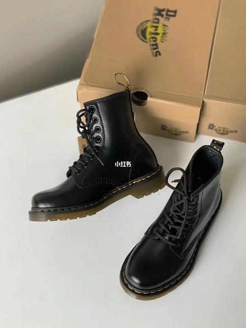 martens经典八孔马丁靴_马丁靴_潮流_好物推荐