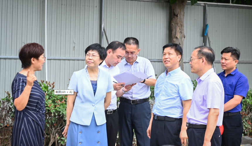 临沂市教育局局长陈海玲到临沂朱夏小学调研"解决大班