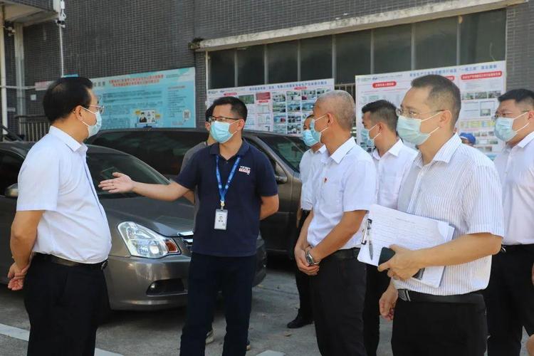 观湖街道新田社区,鹭湖社区党委书记参加辖区调研点活动.