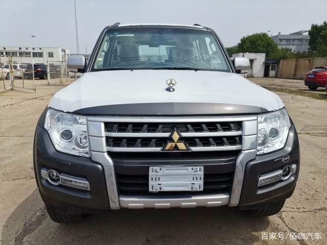 "山猫"即将落幕!三菱帕杰罗v97经典硬派越野suv 配置全面解析