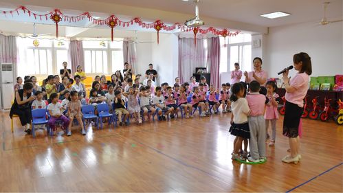 情满阳光 温暖相伴——北大附属嘉兴实验幼儿园来园慰问