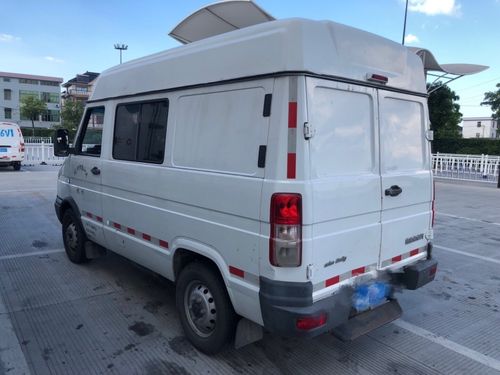 依维柯轻型封闭货车