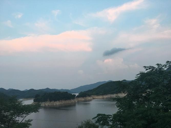 六安市金寨县_天气预报查询 - 墨迹天气