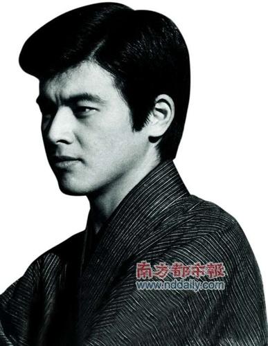 三浦友和60岁出自传忆与山口百惠婚姻称绝不出轨