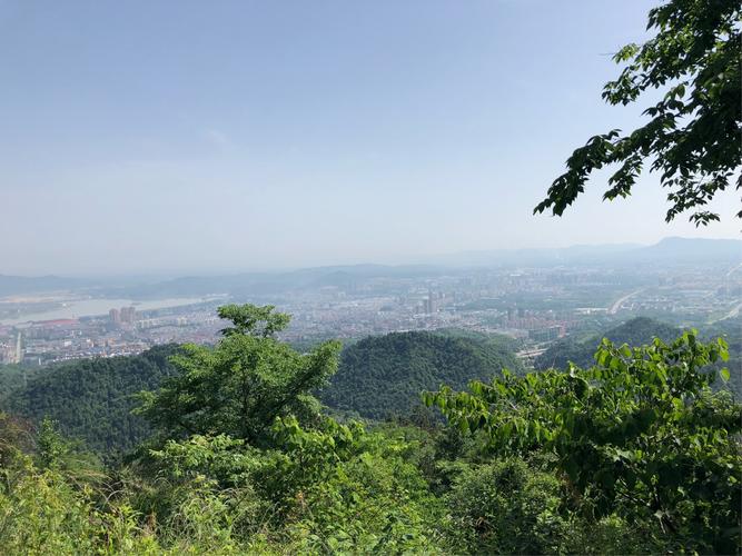 霍山县小南岳山