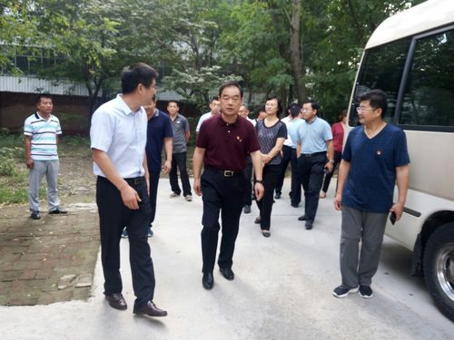 周村区委副书记,区政府区长刘伟组织召开创卫迎审工作