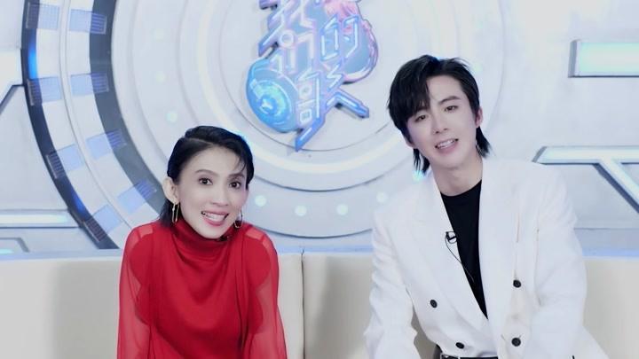 戴佩妮刘宇宁另类对话 所有回答都唱给你听