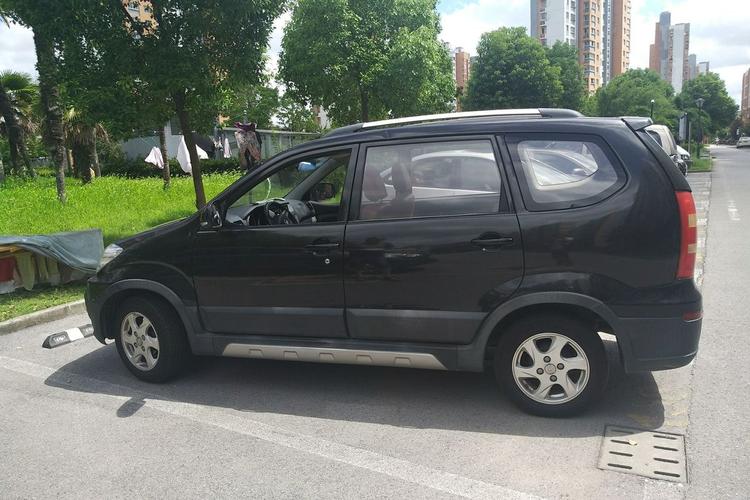 一汽 森雅s80 2013款 1.5l 手动5座时尚舒适型