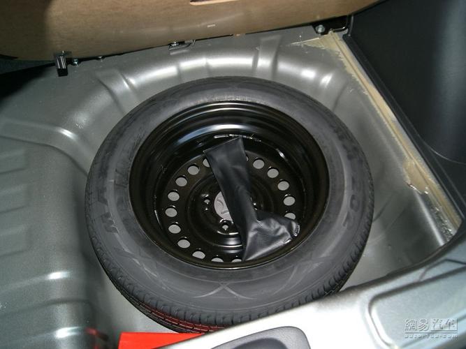 骊威 2008款 1.6 手动劲锐智能版--备胎 / 91