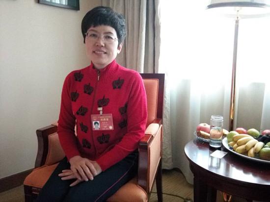 全国人大代表,临沂市第一实验小学副校长张淑琴接受大众网记者专访.
