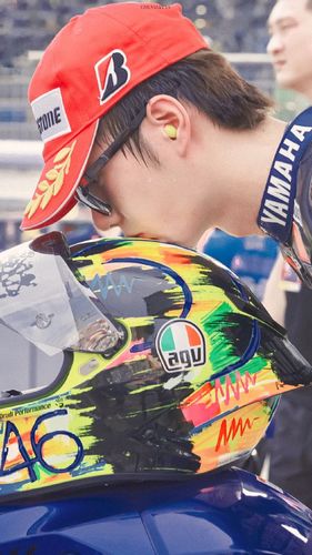 热爱做到极致,王一博85号赛车手获得arrc双回合冠军一