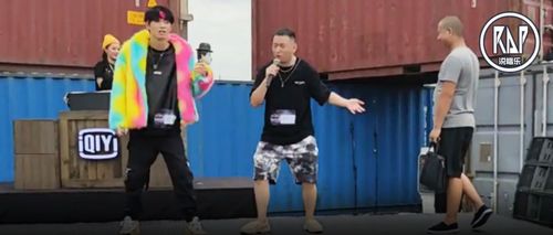 中国新说唱现场实况,药水哥暴扣battle,小白回归?