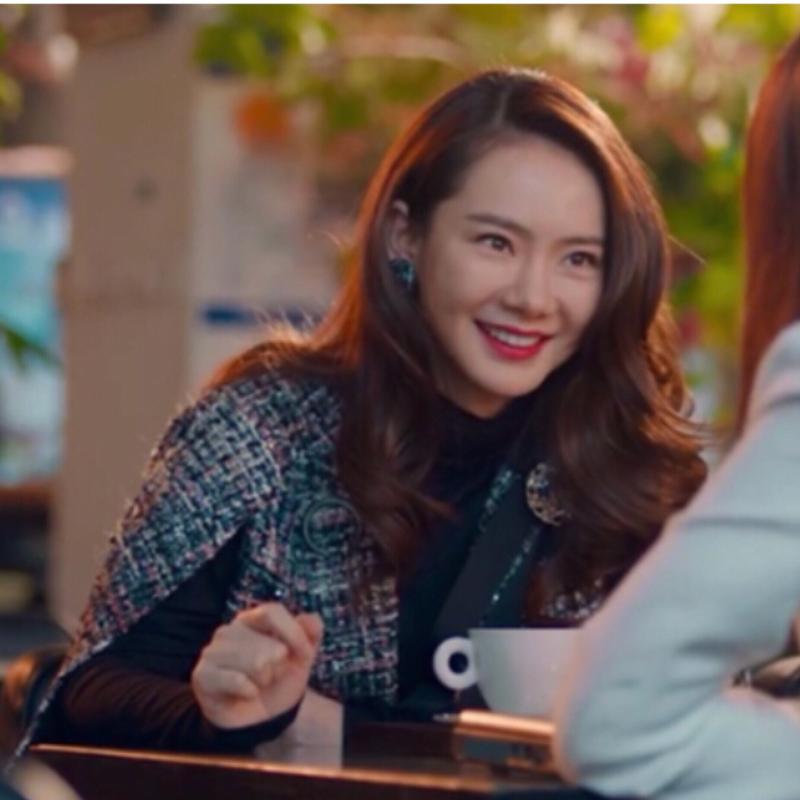 北京女子图鉴戚薇穿搭品牌解析_穿搭_戚薇_max mara(中大国际店)攻略