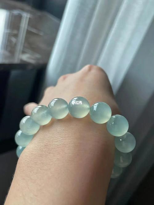 一串剥了皮的提子99很纯哦_翡翠_手串_珠宝_亮色_翡翠手串_时尚